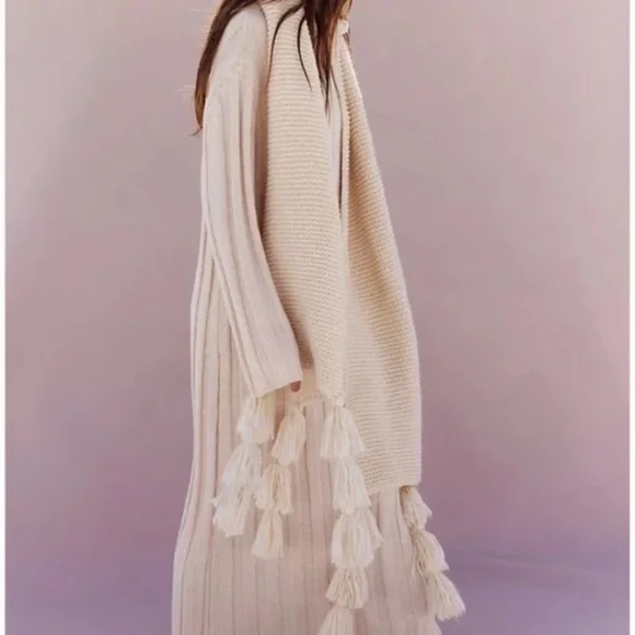 ✨ SALE✨ Free People Wanda Sweater Midi Dress - Conch Cream Knit Casual Soft - Picture 2 of 7